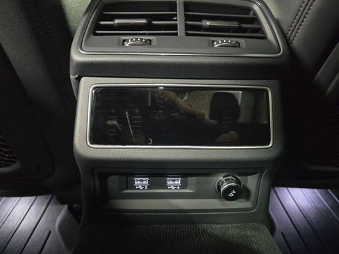 Used 2019 Audi A6 3.0T Premium Plus w/ Premium Plus Package image 18