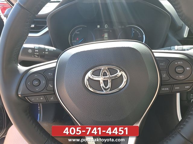 Used 2025 Toyota RAV4 XLE Premium AWD/4WD image 18