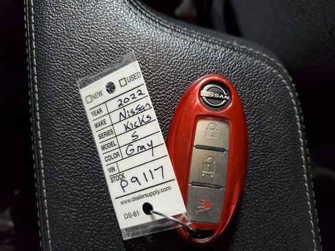 Used 2022 Nissan Kicks S image 30