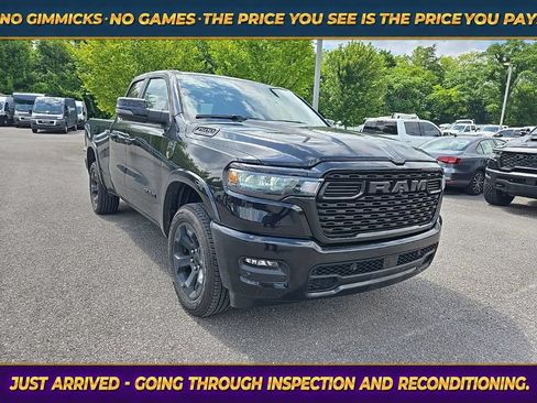 Used 2025 RAM 1500 Big Horn AWD/4WD image 1