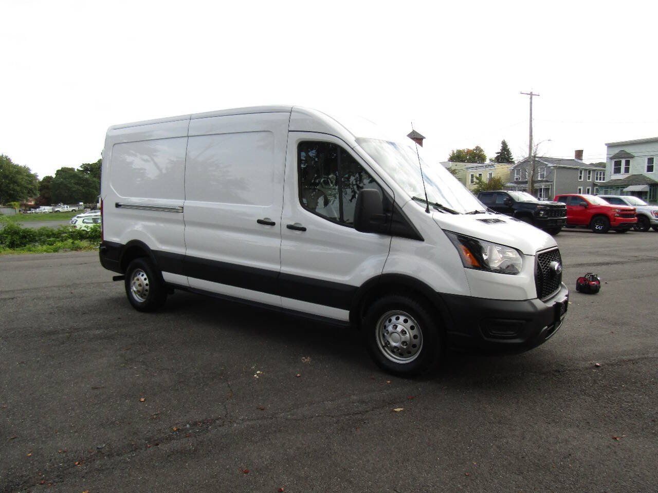 Used 2024 Ford Transit 250 148 Medium Roof Extended AWD image 35