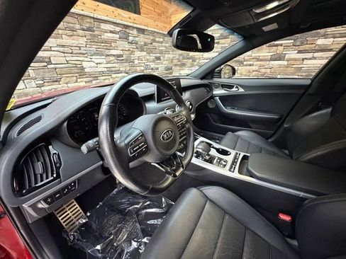 Used 2018 Kia Stinger GT2 AWD/4WD image 10