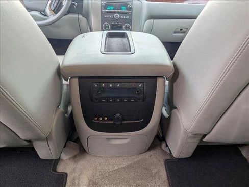 Used 2013 GMC Yukon SLT w/ SLT-2 Equipment Package image 13