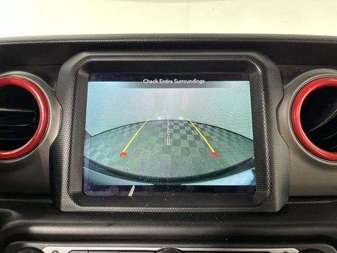 Used 2023 Jeep Wrangler Unlimited Sport AWD/4WD image 21