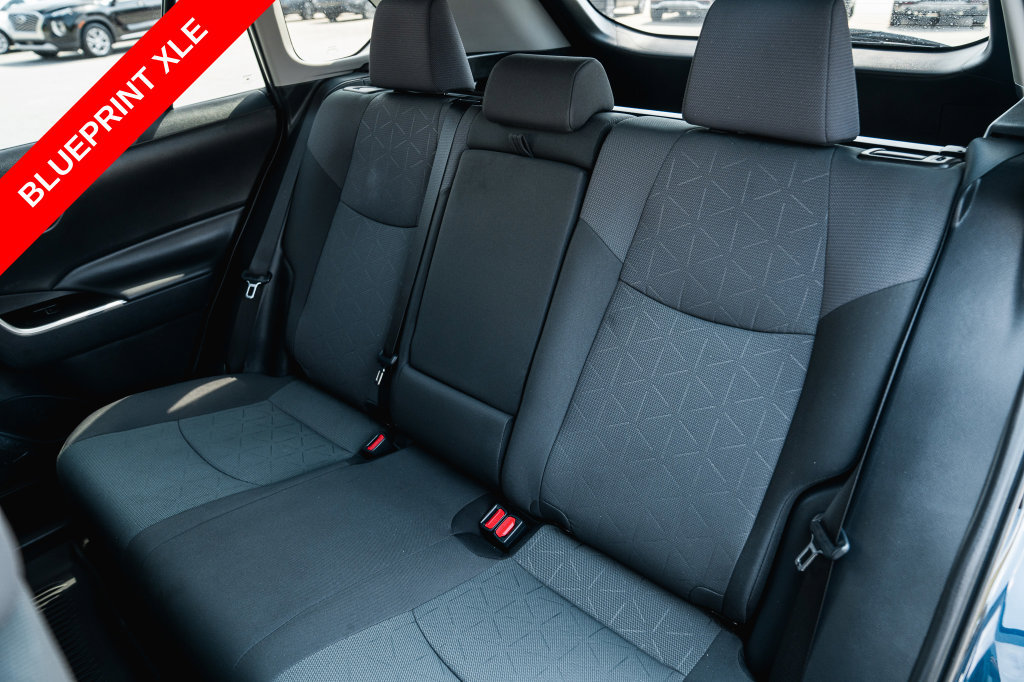 Certified 2025 Toyota RAV4 XLE FWD image 27