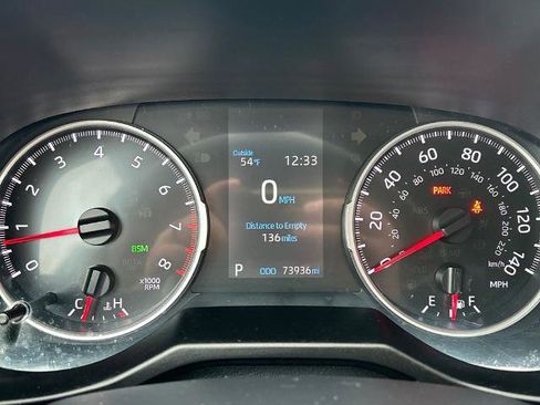 Used 2019 Toyota RAV4 XLE Premium w/ Cold Weather Package AWD/4WD image 12