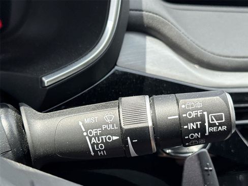 Used 2024 Acura MDX SH-AWD w/ Technology Package image 20
