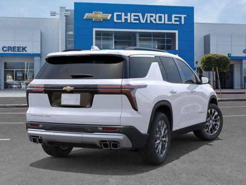 New 2026 Chevrolet Traverse LT w/ Enhanced Driving Package AWD/4WD image 4