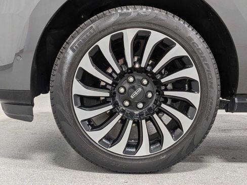 Used 2023 Lincoln Navigator L Black Label AWD/4WD image 38