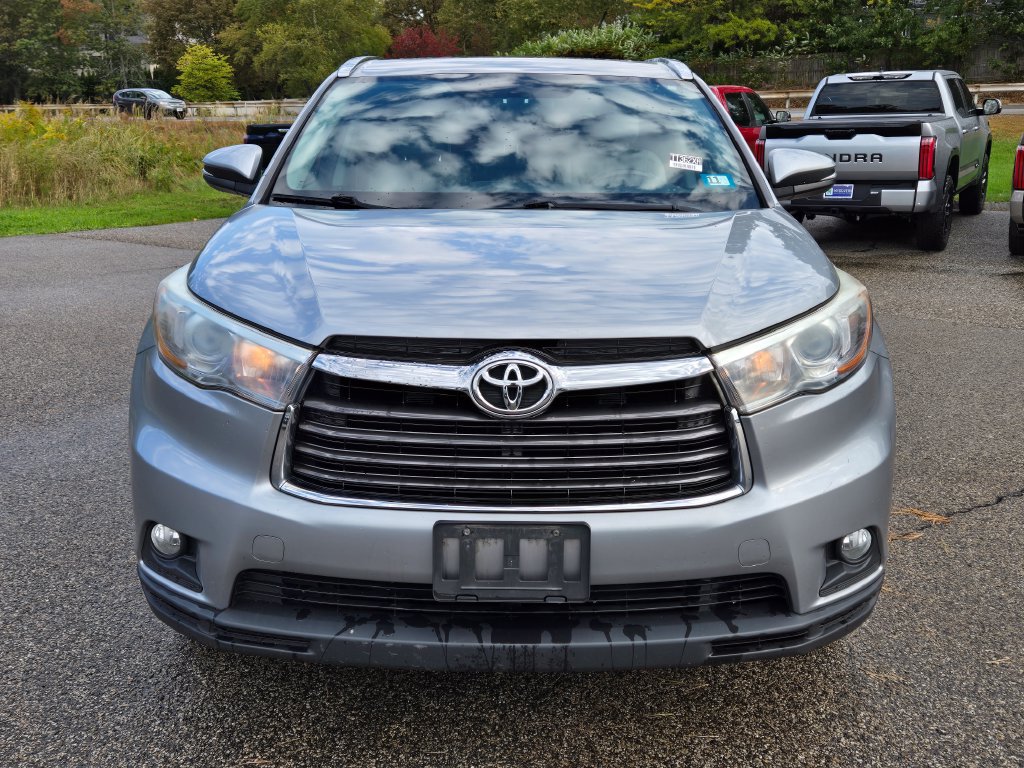 Used 2016 Toyota Highlander XLE AWD/4WD image 9