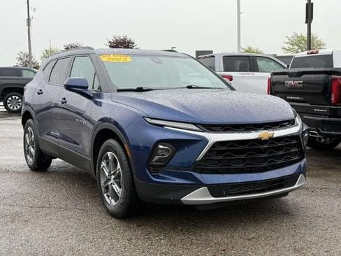Used 2023 Chevrolet Blazer LT w/ Convenience Package AWD/4WD image 3