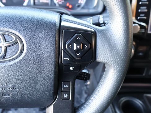 Used 2022 Toyota 4Runner TRD Off-Road Premium image 41