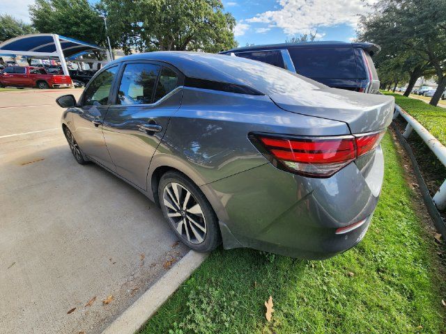 Used 2022 Nissan Sentra SV w/ SV Premium Package FWD image 4