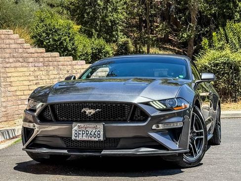 Used 2019 Ford Mustang GT Premium w/ Equipment Group 401A RWD image 4