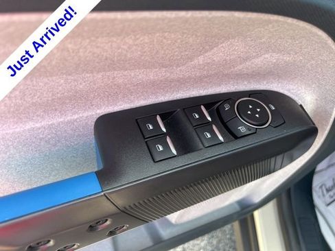 Used 2025 Ford Maverick XLT w/ Equipment Group 302A AWD/4WD image 13