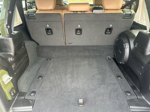 Used 2022 Jeep Wrangler Unlimited Sahara w/ Cold Weather Group image 28