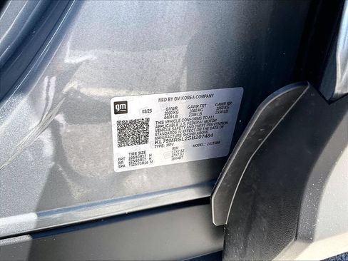 Used 2025 Chevrolet TrailBlazer LT AWD/4WD image 35