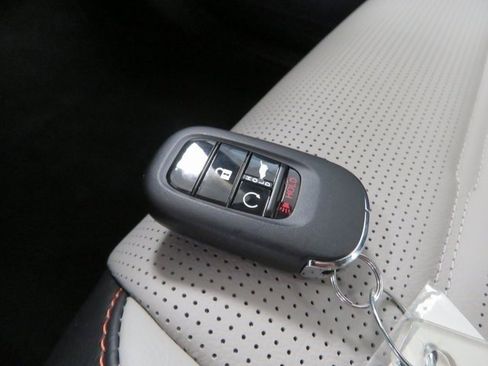 Used 2024 Honda CR-V Sport Touring image 33