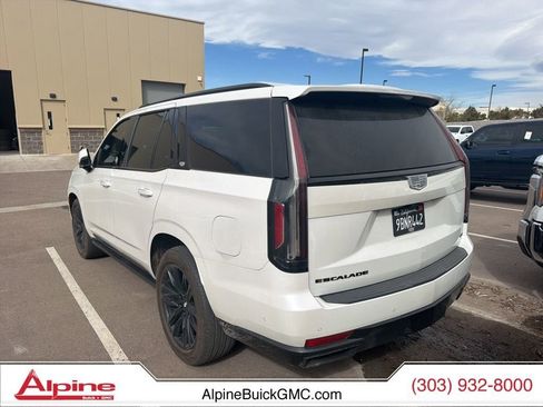 Used 2021 Cadillac Escalade Sport Platinum image 5