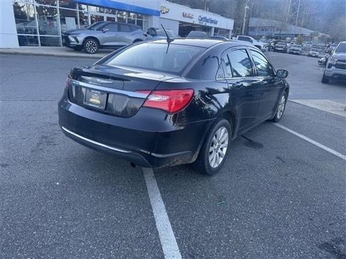 Used 2012 Chrysler 200 Touring image 9