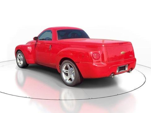 Used 2003 Chevrolet SSR w/ Preferred Equipment Group image 3