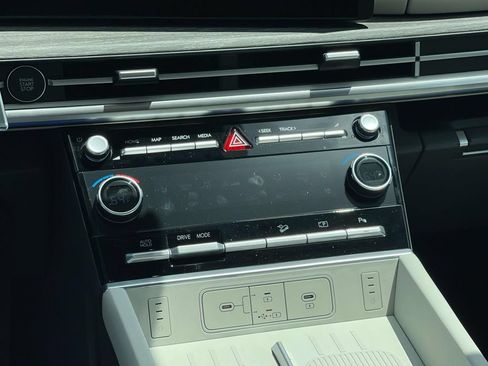 New 2026 Hyundai Santa Fe Calligraphy FWD image 22