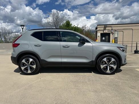 New 2026 Volvo XC40 B5 Plus w/ Protection Package Premier image 8