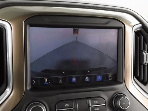 Used 2020 Chevrolet Silverado 2500 High Country w/ Z71 Off-Road Package image 22