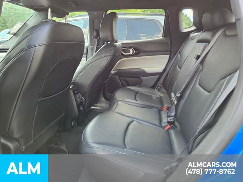Used 2025 Jeep Compass Limited AWD/4WD image 19