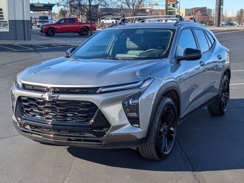 Used 2025 Chevrolet Trax ACTIV w/ Sunroof Package image 10