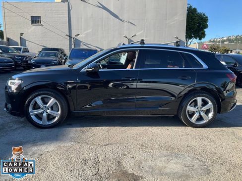 Used 2019 Audi e-tron Prestige w/ Prestige Package image 6