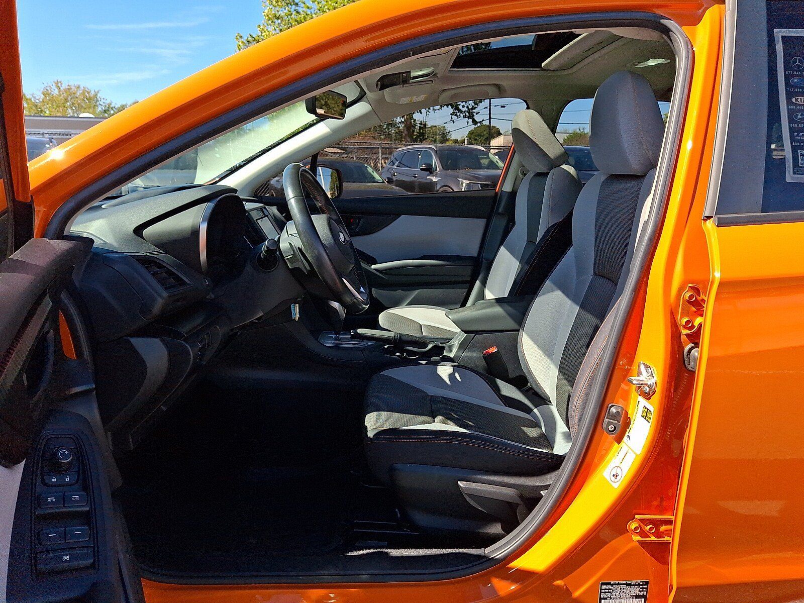 Used 2019 Subaru Crosstrek 2.0i Premium w/ Moonroof Package AWD/4WD image 14