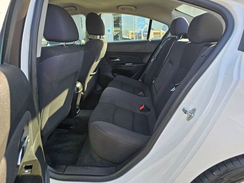 Used 2014 Chevrolet Cruze LT image 13