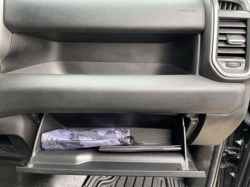 Used 2022 RAM 2500 Tradesman w/ Chrome Appearance Group image 45