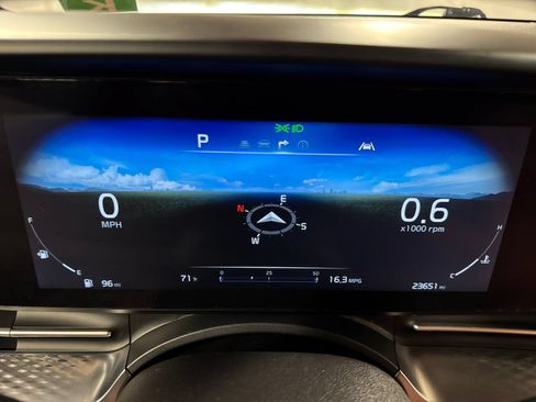 Used 2024 Kia Carnival SX Prestige FWD image 15