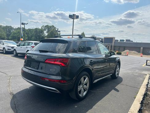 Used 2018 Audi Q5 2.0T Premium AWD/4WD image 4