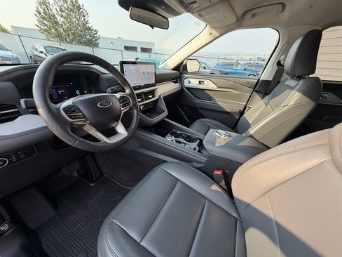 Used 2026 Ford Explorer Active w/ Active Comfort Package AWD/4WD image 22