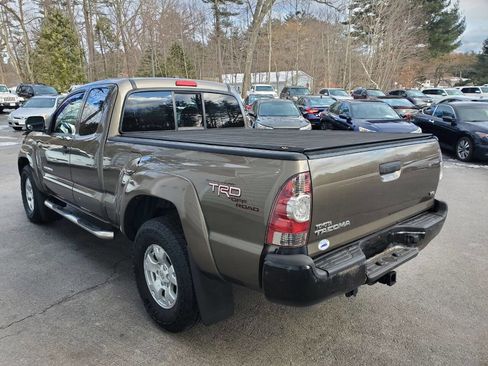 Used 2011 Toyota Tacoma 4x4 Access Cab V6 image 5