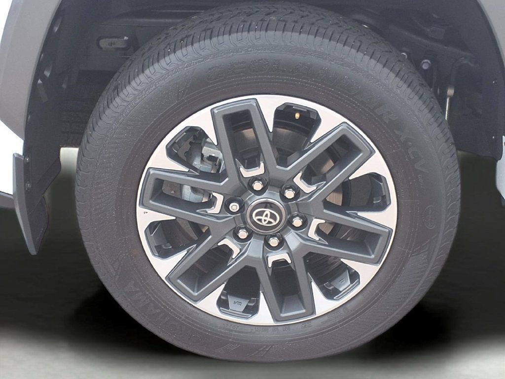 Used 2025 Toyota Sequoia Limited AWD/4WD image 9