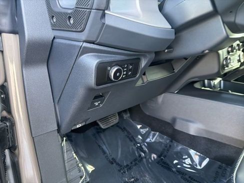 New 2026 Ford Bronco Outer Banks w/ Sasquatch Package AWD/4WD image 16