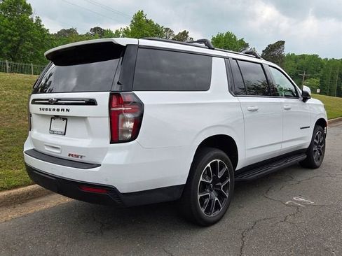 Used 2024 Chevrolet Suburban RST w/ Luxury Package AWD/4WD image 3
