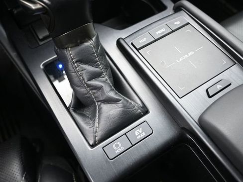 Used 2021 Lexus ES 300h w/ Accessory Package image 19