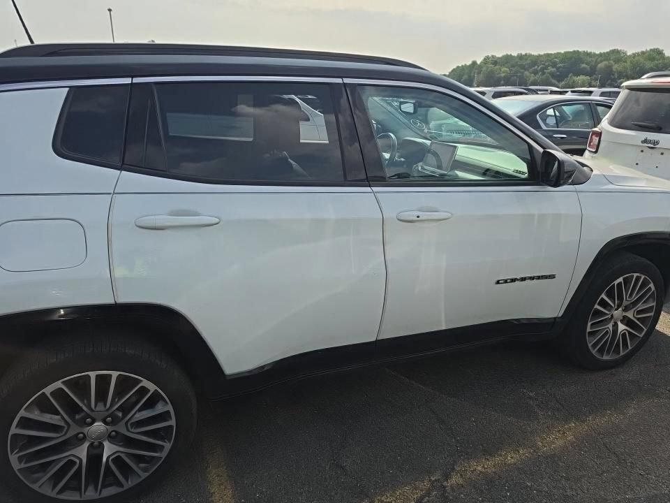 Used 2022 Jeep Compass Limited w/ Elite Group AWD/4WD image 7