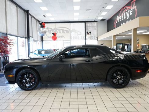 Used 2020 Dodge Challenger GT w/ Plus Package RWD image 3