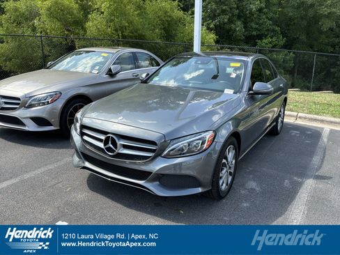 Used 2017 Mercedes-Benz C 300 4MATIC Sedan image 1