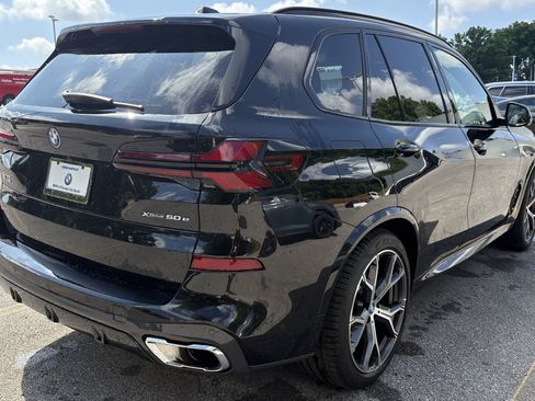 Certified 2025 BMW X5 xDrive50e w/ M Sport Package AWD/4WD image 10