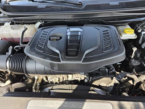 Used 2024 Jeep Wagoneer Series II image 30