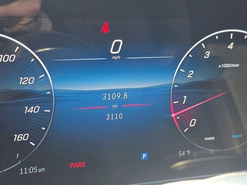 Used 2026 Mercedes-Benz GLC 300 4MATIC image 28