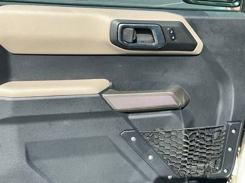 Used 2023 Ford Bronco Wildtrak AWD/4WD image 14