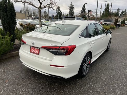 Used 2022 Honda Civic Touring image 6